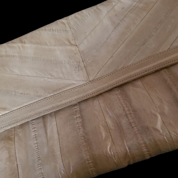 J Renee Vintage Authentic Eelskin Clutch/Purse - Picture 4 of 4